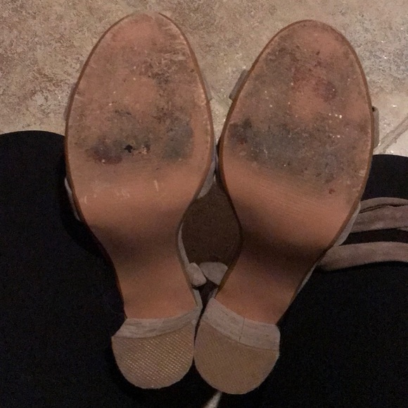 Steve Madden CHRISTEY Taupe Heels - Picture 8 of 8